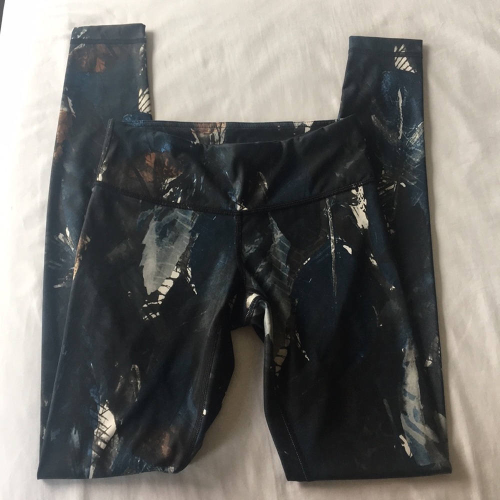 Lululemon Wanderlust Edition Leggings